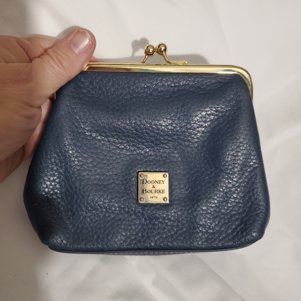 Dooney & Bourke Kisslock Coin Wallet Pebble Leather Blue (NEW without Tags) - Picture 12 of 12